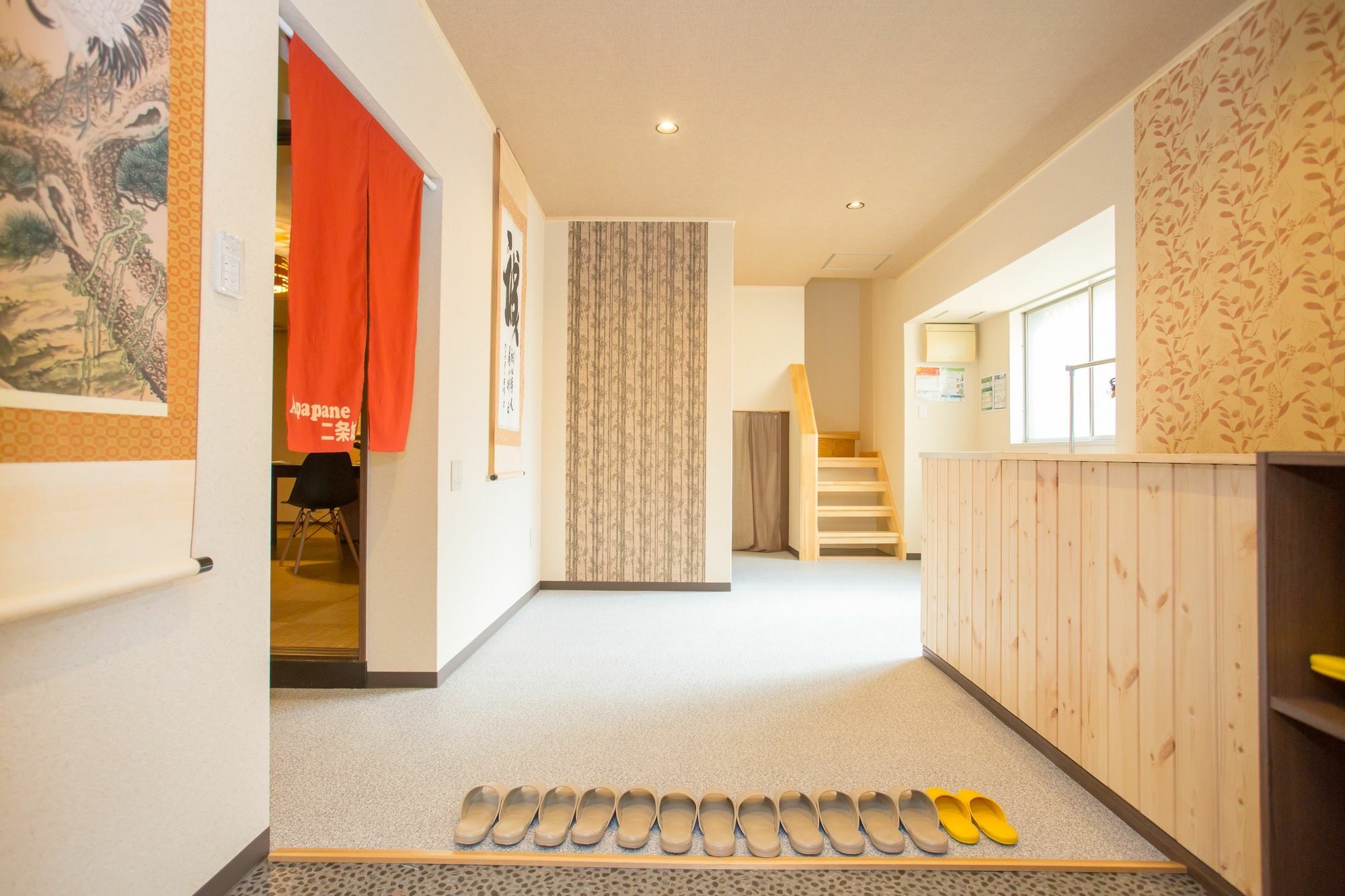 Apapane Nijo Guest House Kyoto Exterior photo
